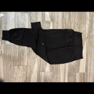 Gently worn Lululemon lightweight joggers
